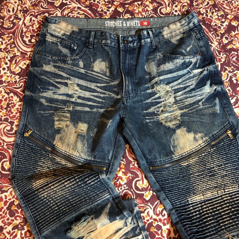Stitches & Rivets Acid Washed Jeans - Picture 3 of 6